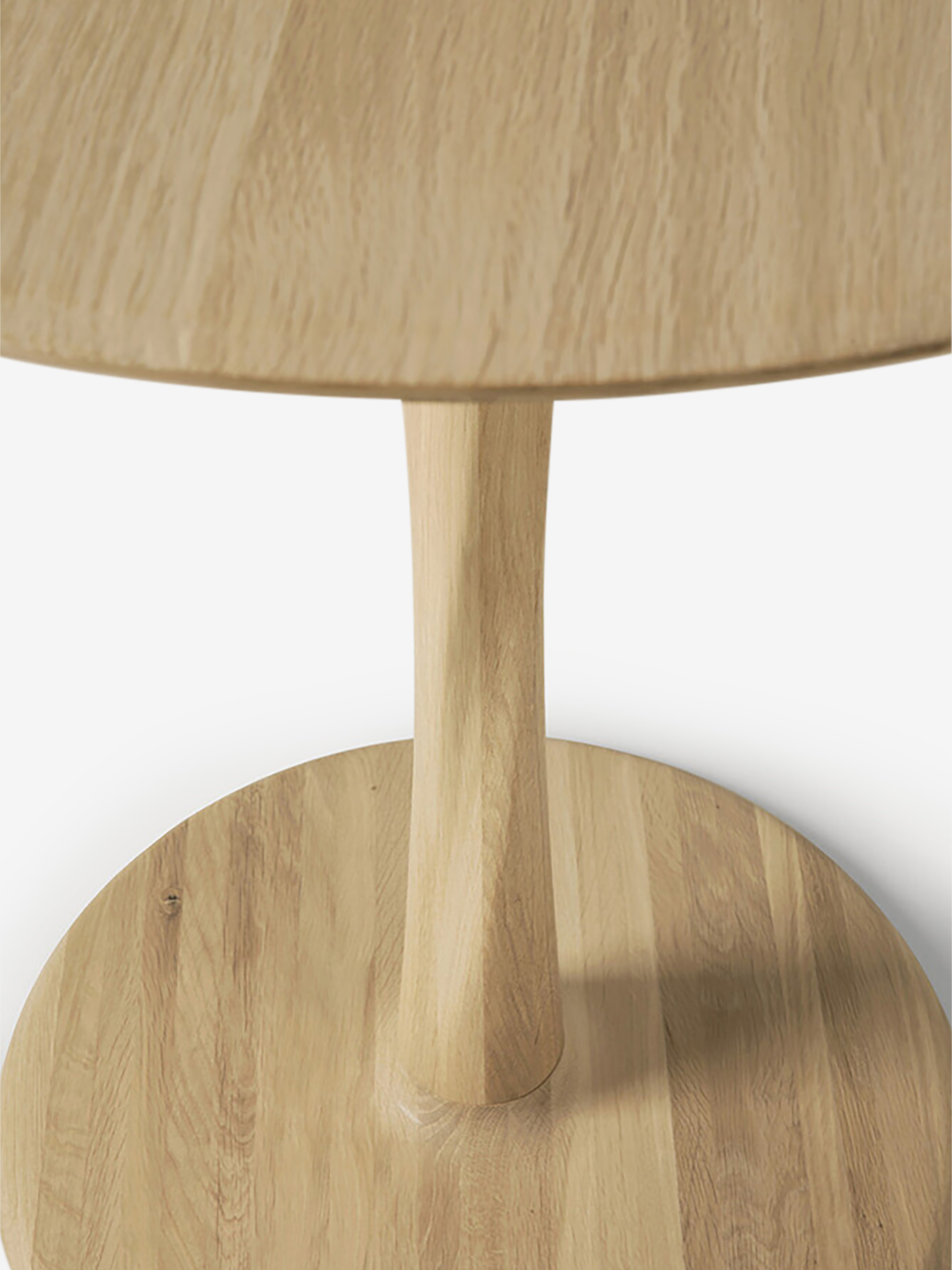 TABLE RONDE TORSION - ETHNICRAFT Chene clair , Maison Bensimon