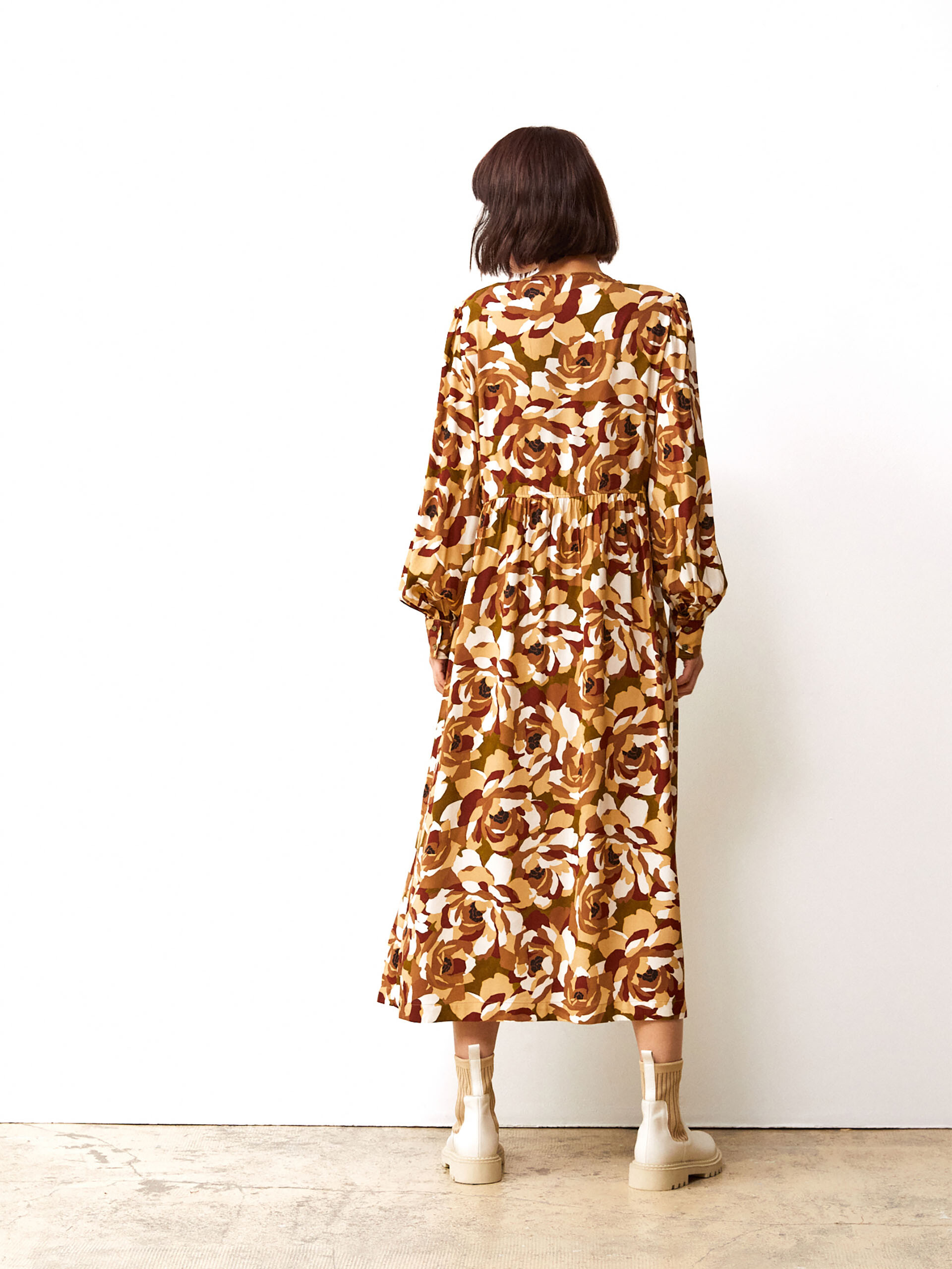 ROBE FABRIZIANA  Fleurs d'automne , Pr&ecirc;t-&agrave;-porter Bensimon