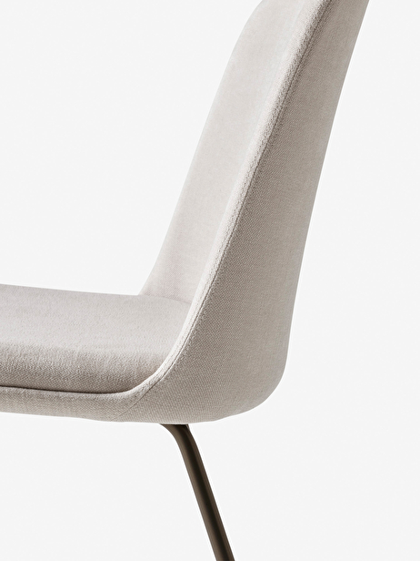 CHAISE RELY HEE WELLING TISSU ECRU PIEDS BRONZE - &TRADITION  Ecru , Maison Bensimon
