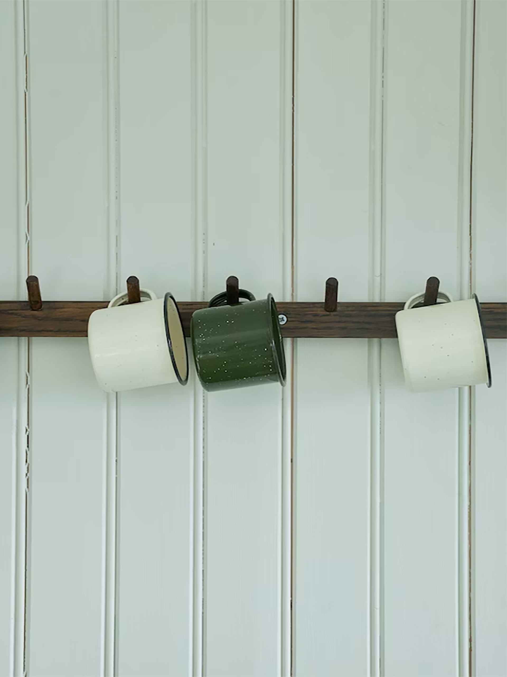 MUG METAL EMAILLE ECRU - SAGAFORM Ecru , Maison Bensimon