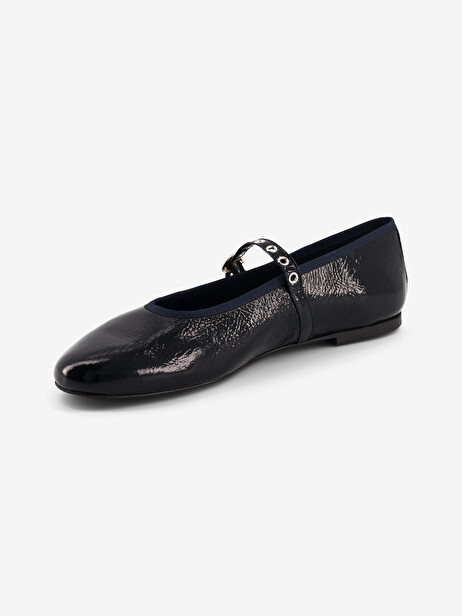 BABIES CUIR VERNIS FROISSE  Ocean , Archives Bensimon