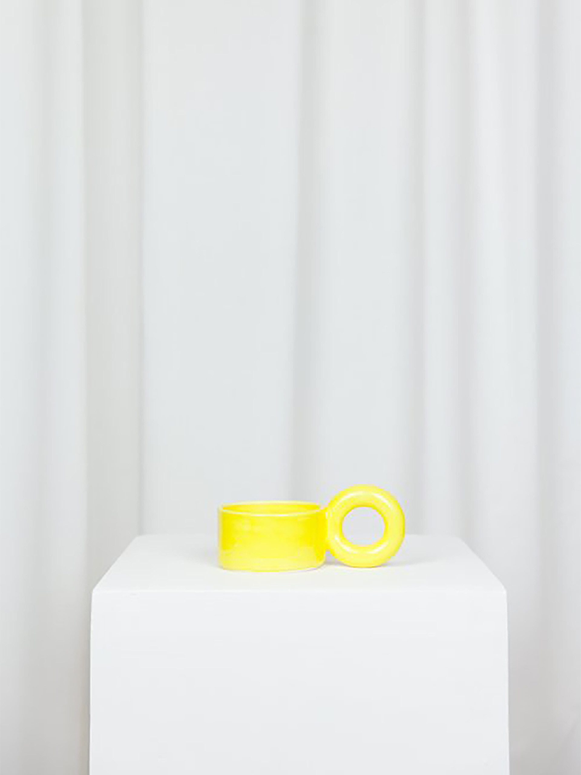 TASSE A CAFE BIGLOOP CUP YELLOW - LOLA MAYERAS  Jaune , Maison Bensimon