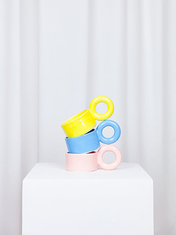 TASSE A CAFE BIGLOOP CUP YELLOW - LOLA MAYERAS  Jaune , Maison Bensimon