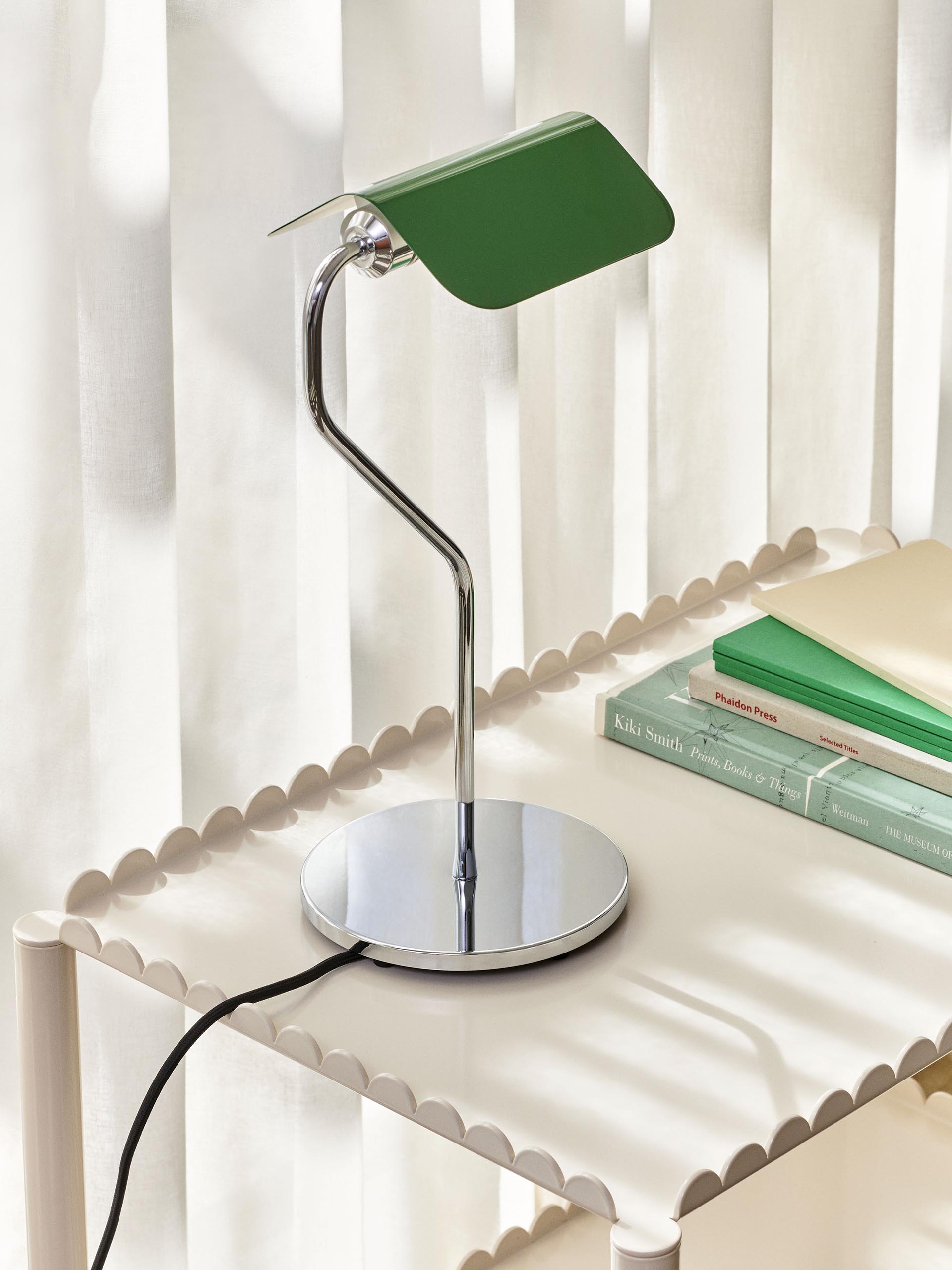 LAMPE DE TABLE APEX VERT - Hay Vert , Maison Bensimon