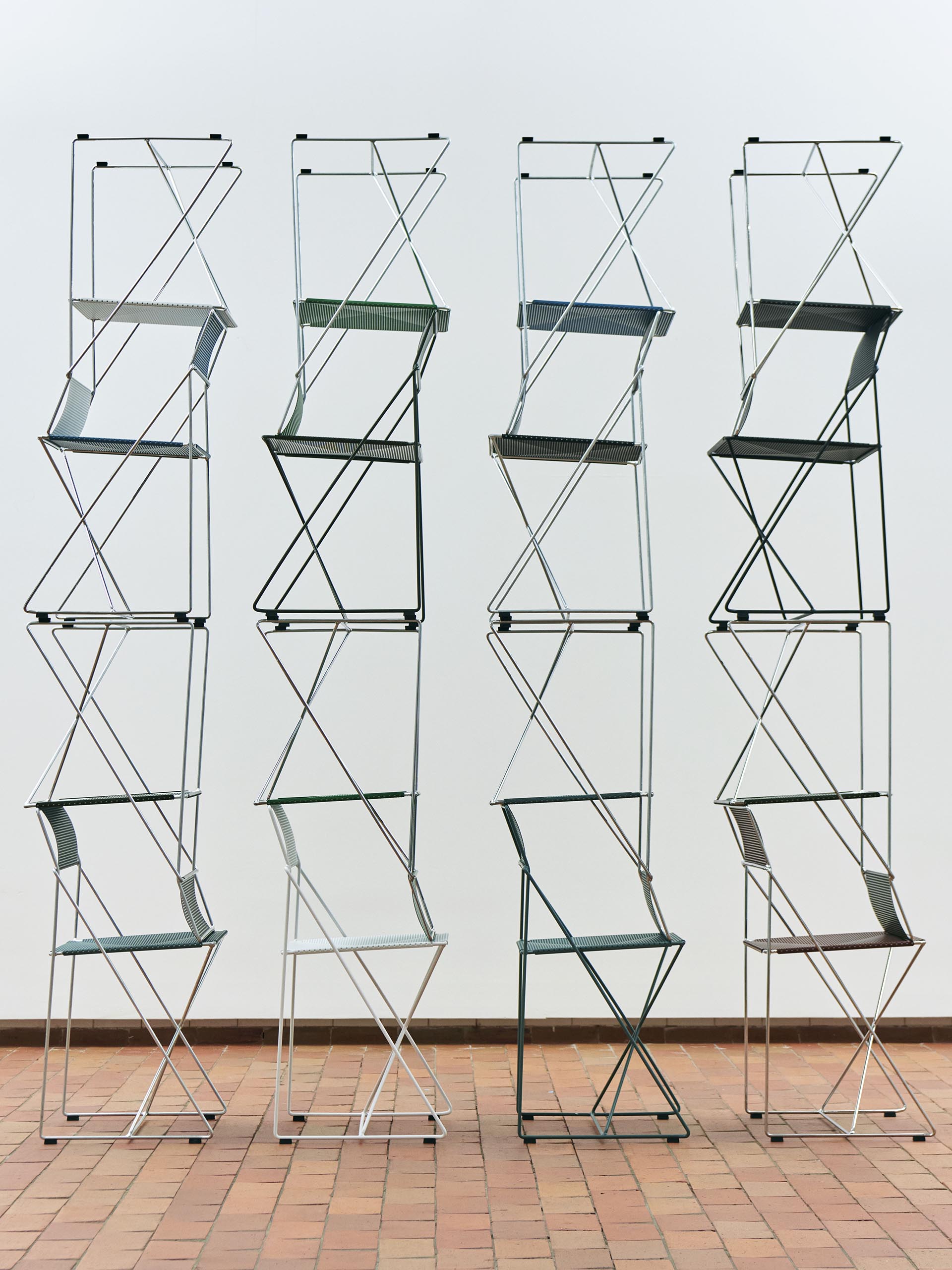 CHAISE X-LINE NOIR - Hay  Noir , Maison Bensimon