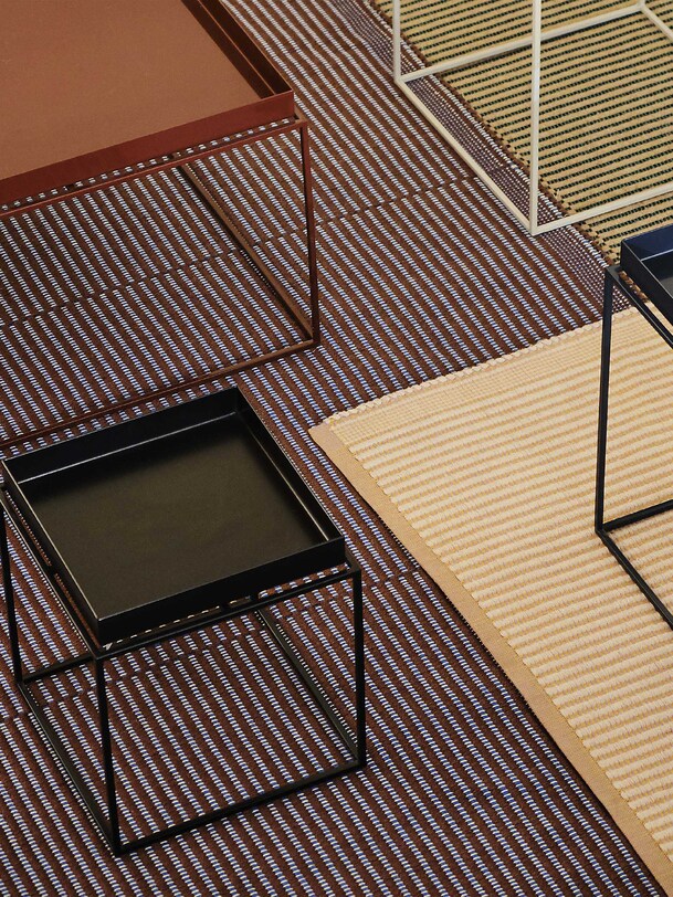 TABLE TRAY NOIR - Hay  Noir , Maison Bensimon