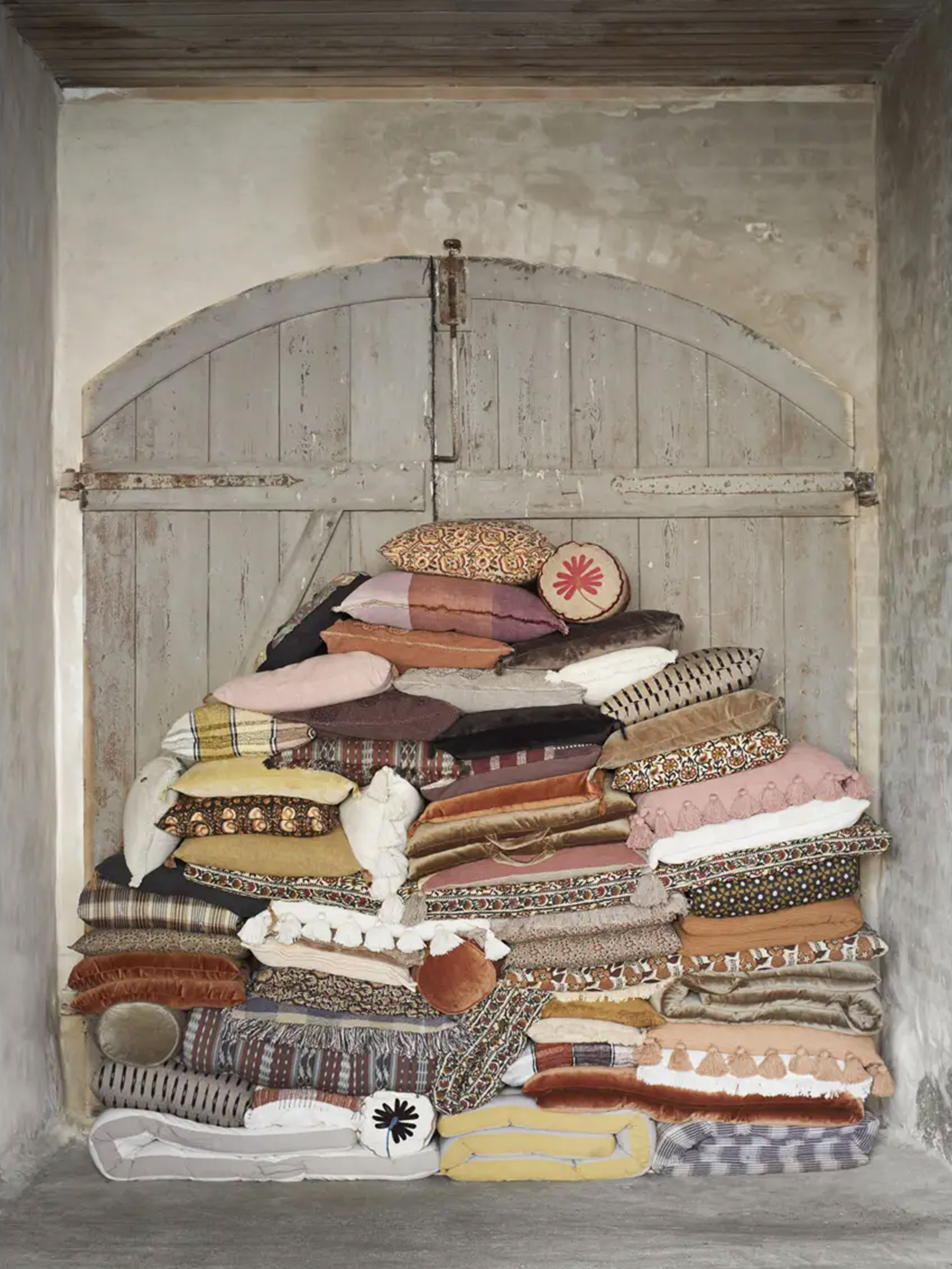 COUSSIN PRINT SABLE 50x50 - MME STOLTZ Sable , Maison Bensimon