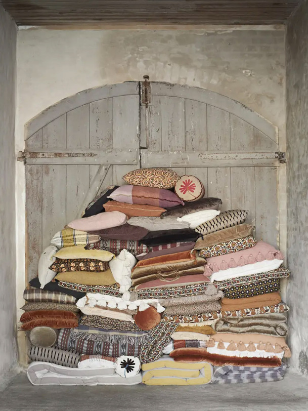 COUSSIN PRINT 50x50 - MME STOLTZ  Moutarde , Maison Bensimon