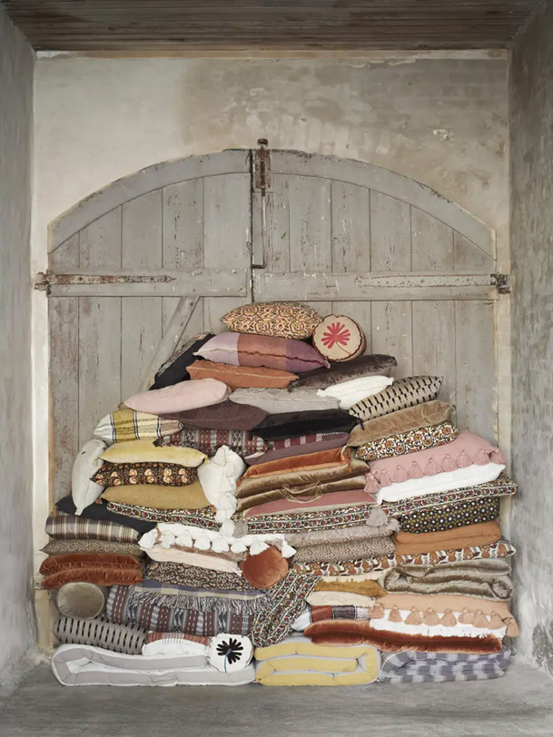 COUSSIN PRINT SABLE 50x50 - MME STOLTZ Sable , Maison Bensimon