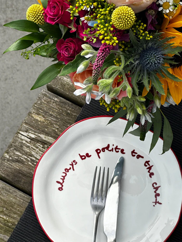 ASSIETTE BE POLITE TO THE CHEF - THE ECLECTIC LIFESTYLE  Rouge , Maison Bensimon